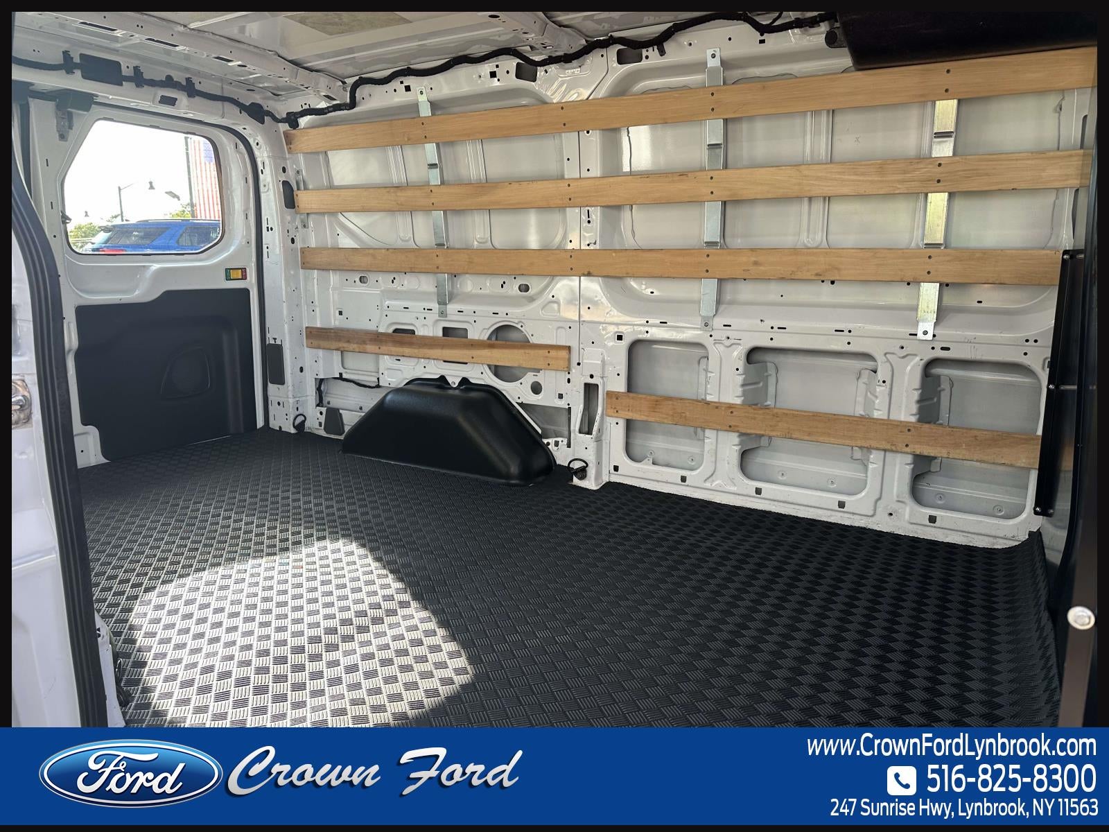 2025 Ford Transit Cargo Van T-250 130 Low Rf 9070 GVWR RWD