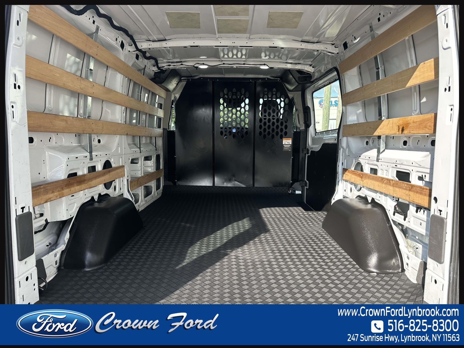2025 Ford Transit Cargo Van T-250 130 Low Rf 9070 GVWR RWD