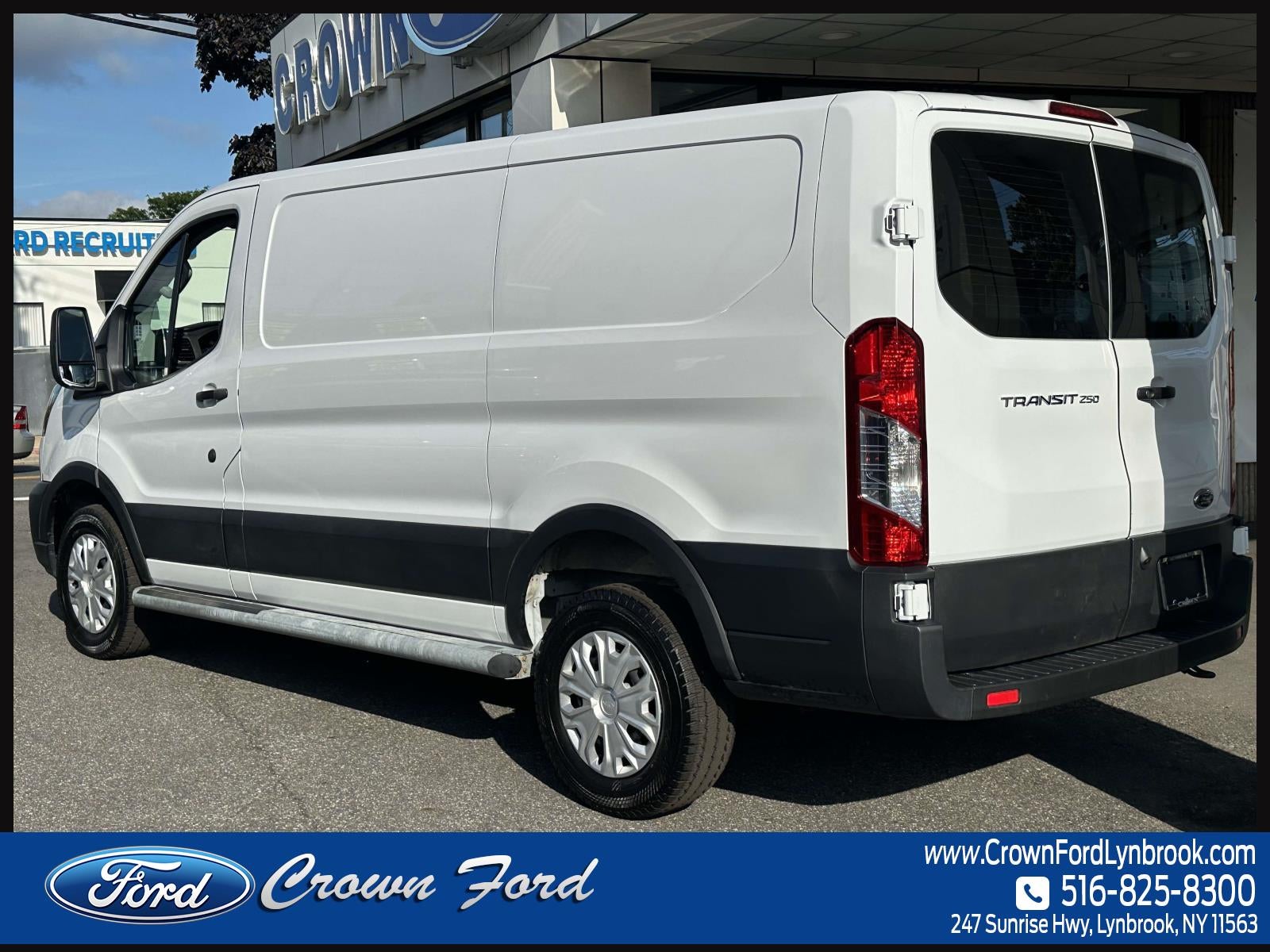 2025 Ford Transit Cargo Van T-250 130 Low Rf 9070 GVWR RWD