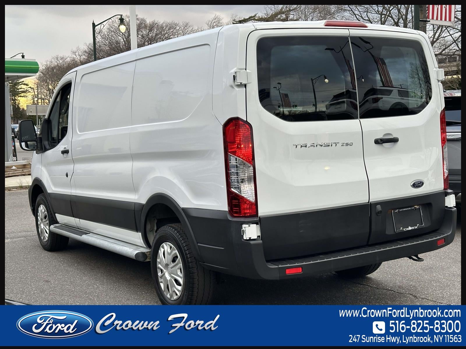 2024 Ford Transit Cargo Van T-250 130 Low Rf 9070 GVWR RWD