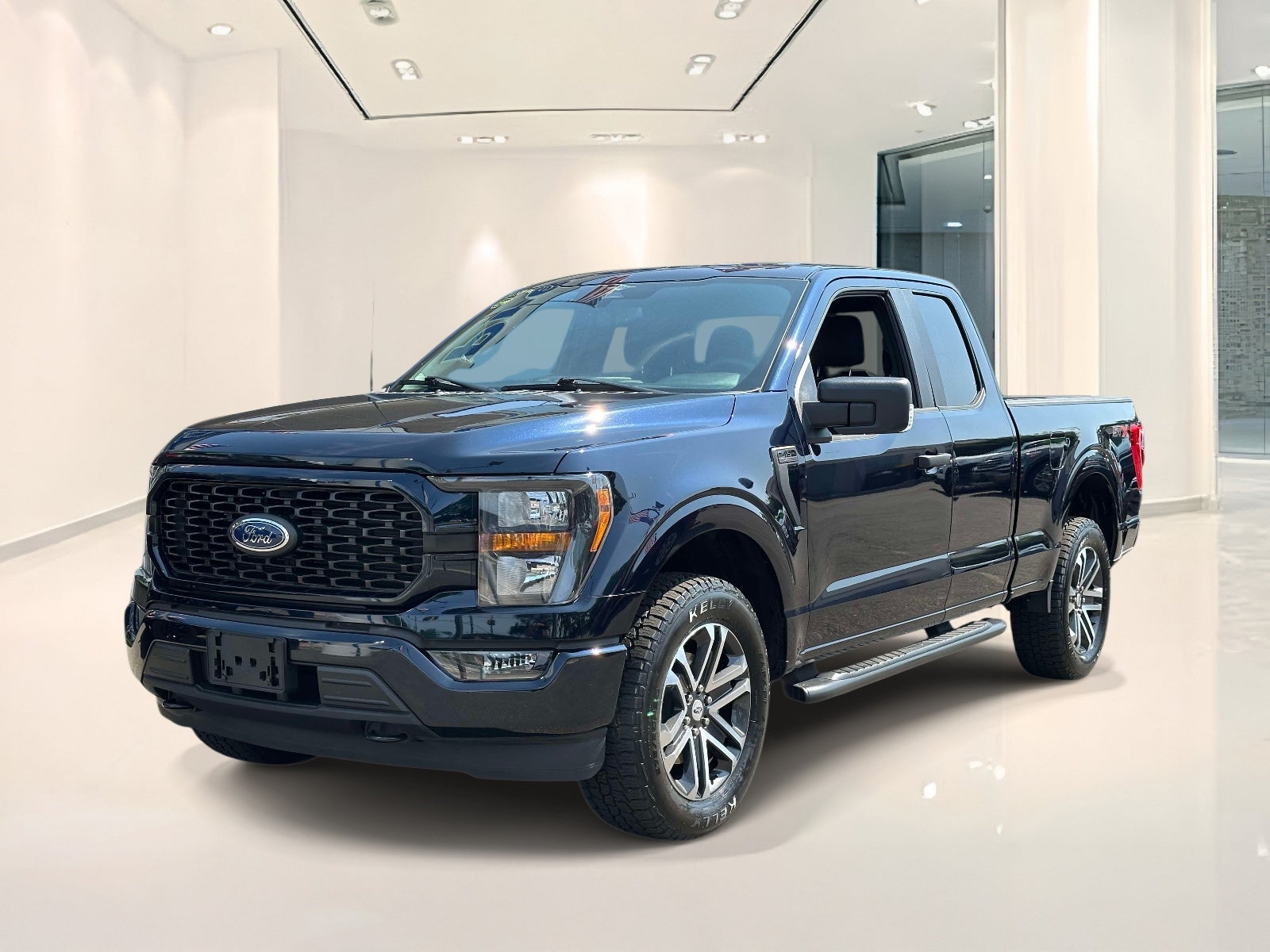 2023 Ford F-150 XL 4WD SuperCab 6.5' Box