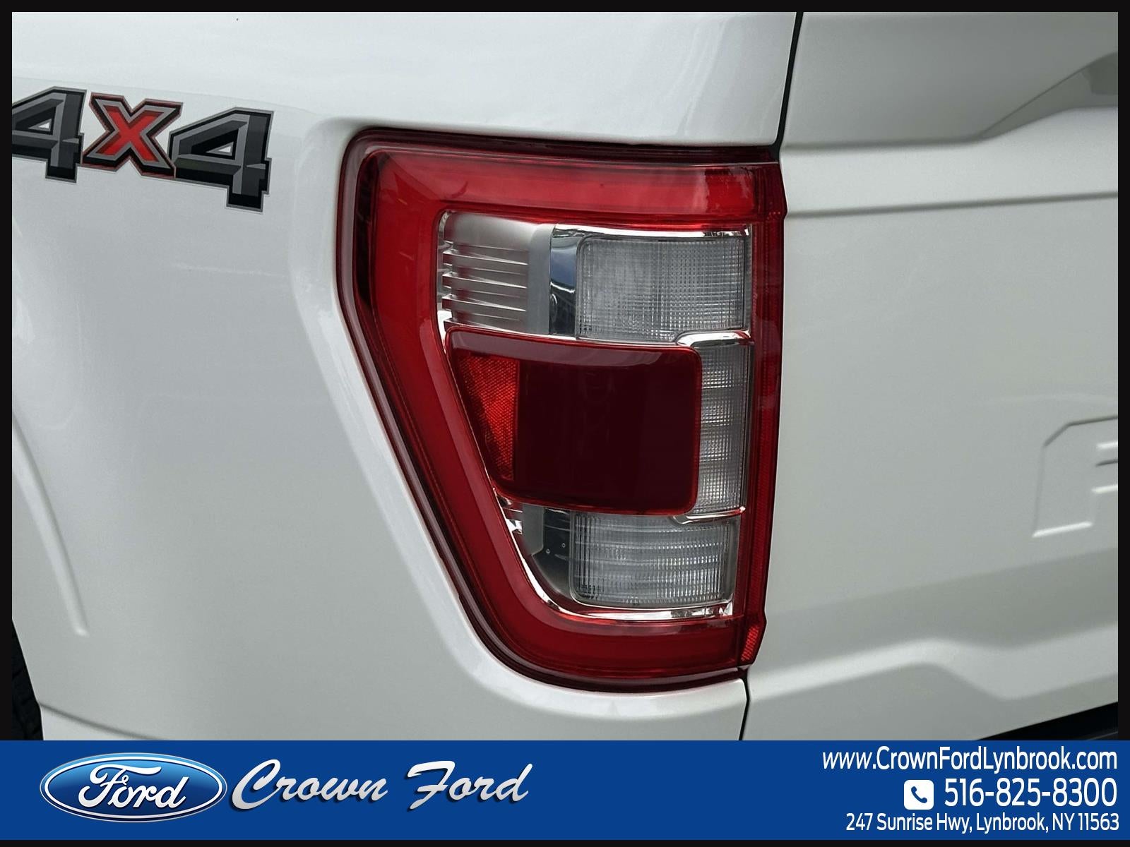2022 Ford F-150 LARIAT 4WD SuperCrew 5.5' Box