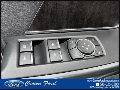 2022 Ford F-150 LARIAT 4WD SuperCrew 5.5' Box