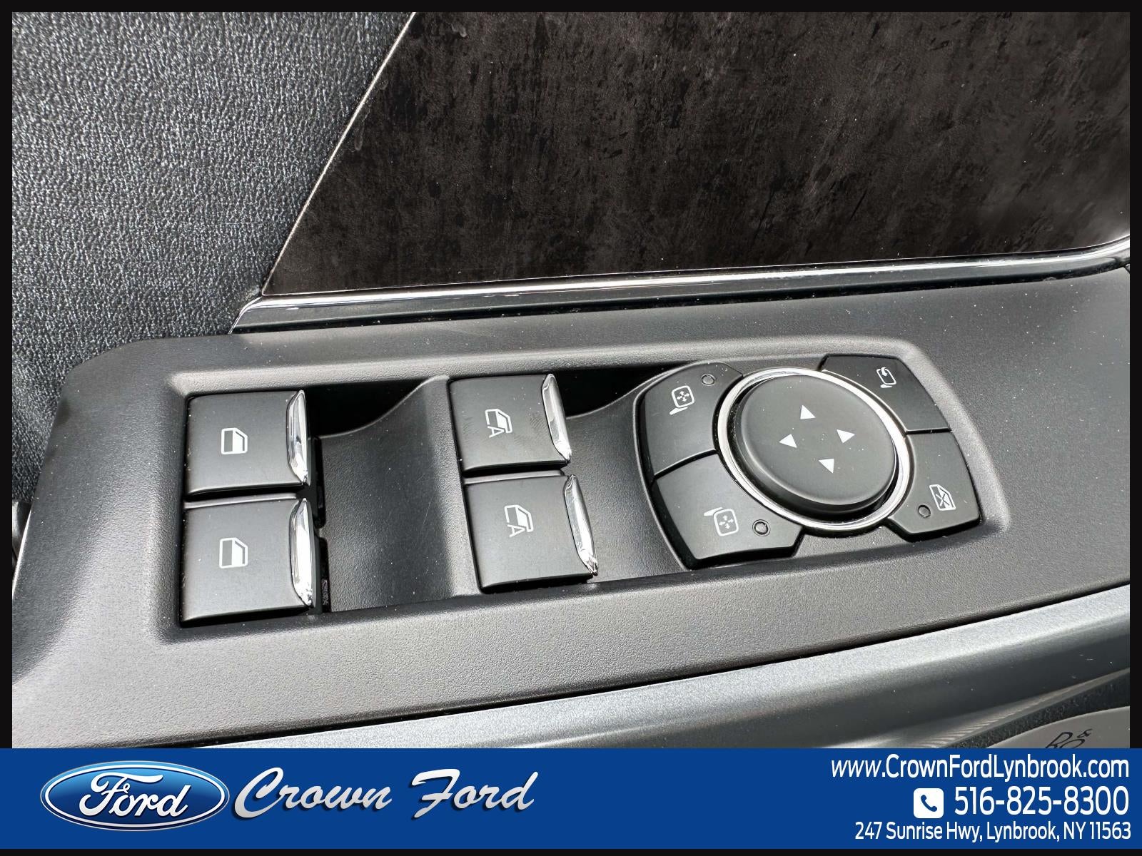 2022 Ford F-150 LARIAT 4WD SuperCrew 5.5' Box