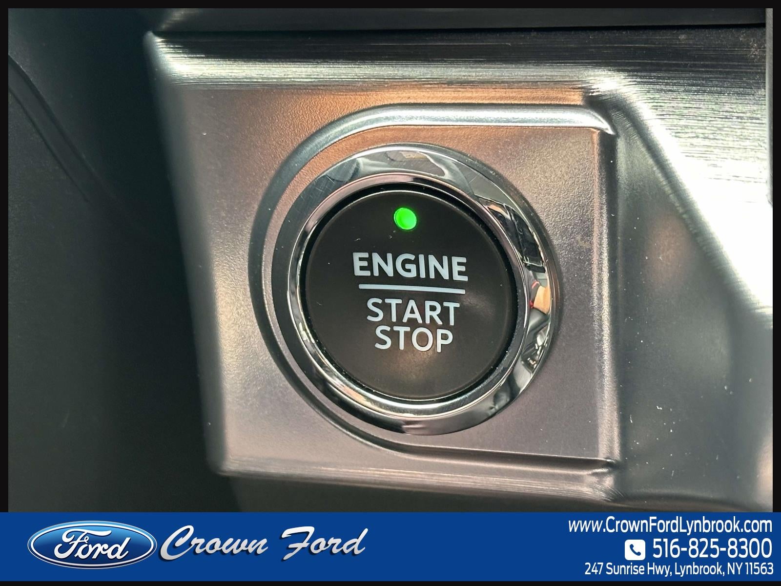 2022 Ford F-150 LARIAT 4WD SuperCrew 5.5' Box