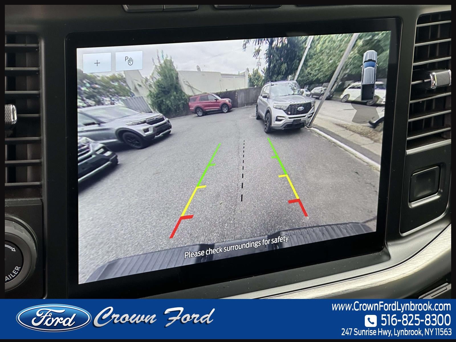 2022 Ford F-150 LARIAT 4WD SuperCrew 5.5' Box