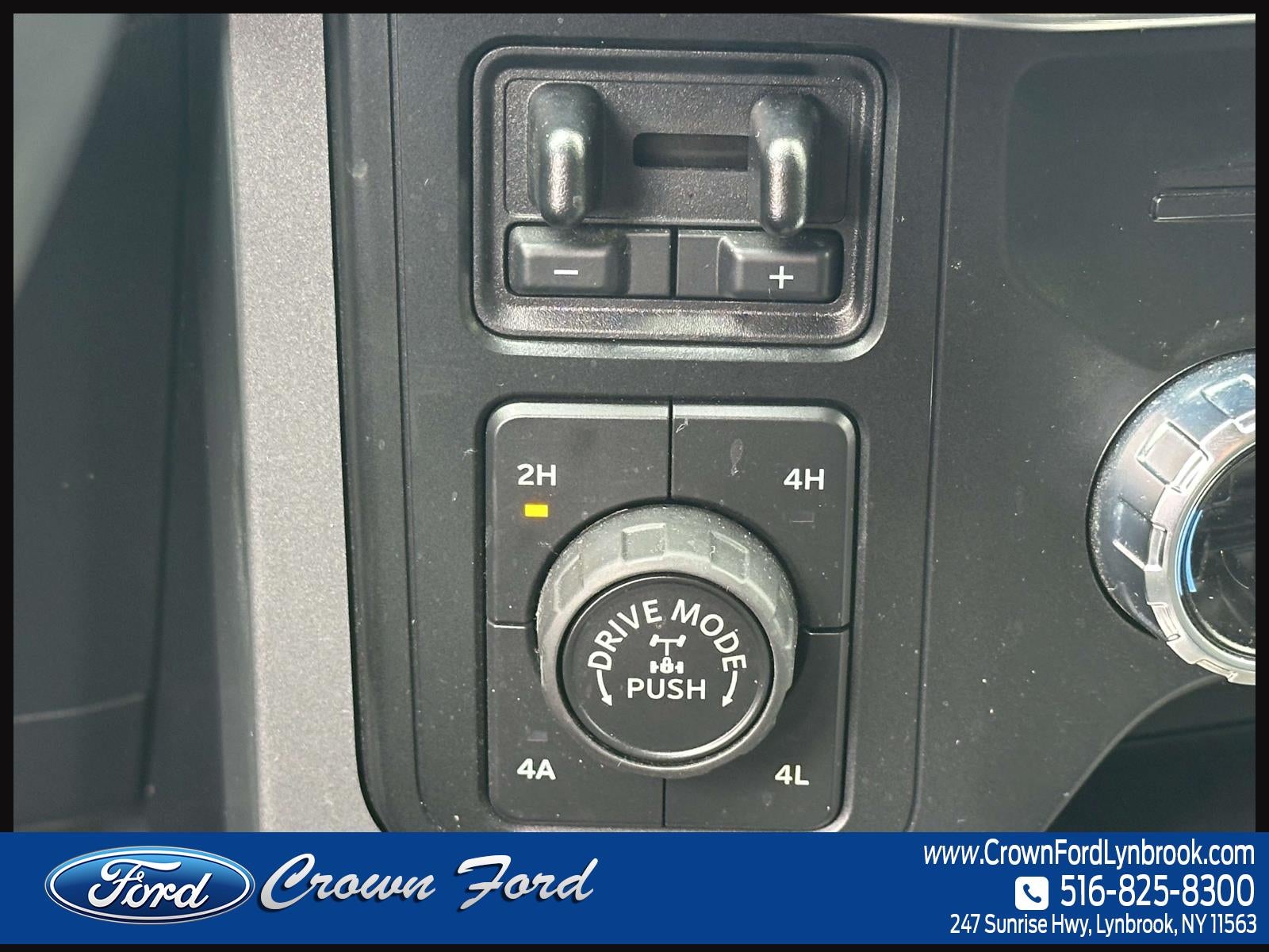 2022 Ford F-150 LARIAT 4WD SuperCrew 5.5' Box