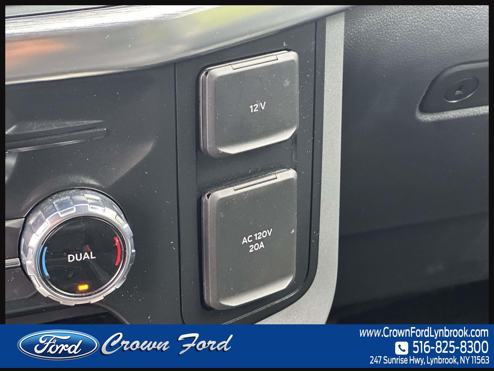 2022 Ford F-150 LARIAT 4WD SuperCrew 5.5' Box