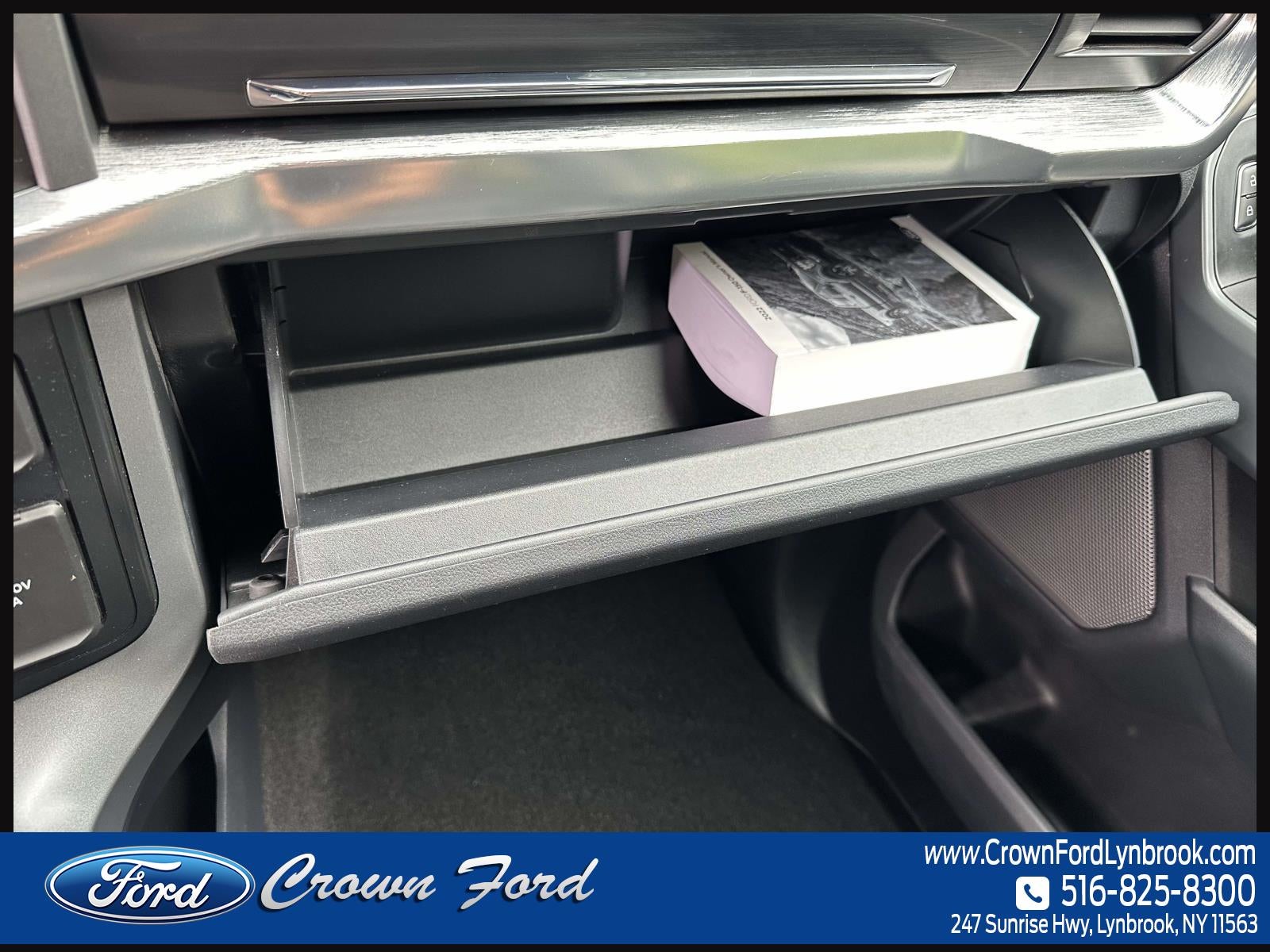 2022 Ford F-150 LARIAT 4WD SuperCrew 5.5' Box